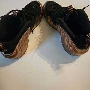 Nike air foamposite one copper
